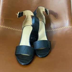 Like New H&M Black Heels